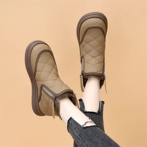 Botas de nieve acolchadas e impermeables para mujer con suela gruesa y forro cálido