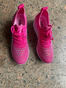 Baskets roses en maille respirante pour femmes avec strass brillants et élégants