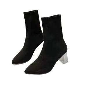 Eleganti stivaletti a calzino in maglia nera con tacco largo argento per donne chic
