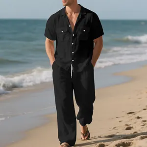 Conjunto de playa de lino negro para hombre con camisa de manga corta y pantalón largo.