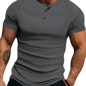 T-shirt Henley homme à manches courtes en maille côtelée grise, coupe ajustée sport