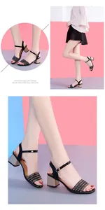 Élégantes sandales noires à talons moyens avec brides en strass et boucle de cheville chic