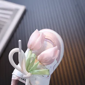 Zapatillas de deporte para niñas con decoración de tulipán 3D y cuero rosa suave