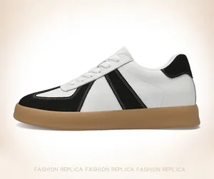 Klassieke German Army Trainer stijl heren sneakers in wit en zwart leer materiaal