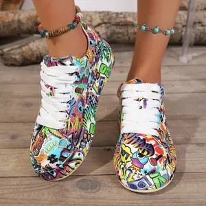 Women Graffiti Printed Chunky Sneakers Platform Lace Up Shoes Round Toe Casual Fashion Streetwear Footwear