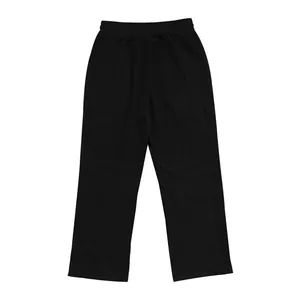 Vista completa di pantaloni casual neri a gamba larga da uomo con elastico in vita
