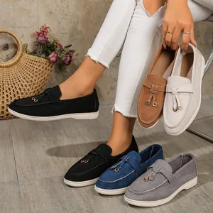 Women's Faux Suede Flat Shoes Round Toe Soft Sole Slip-on Loafers Metal Buckle Solid Color Casual Board Shoes European Style