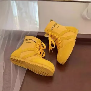 Bottes de mode en toile montantes jaunes pour enfants avec un design à lacets classique