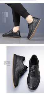 Gros plan de chaussures en cuir grainé noir pour hommes avec doublure chaude et semelle