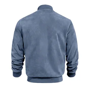Vue arrière d'une veste en daim bleue pour homme avec texture douce et bords côtelés