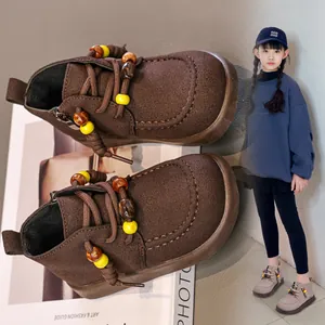 Klassische Kinder Martin Boots im britischen Retro-Stil mit bunten Perlen und Seitenreißverschluss