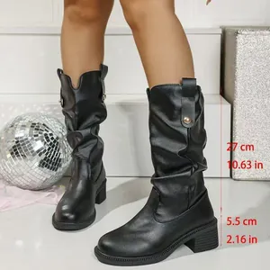 Detailweergave van zwarte retro cowboylaarzen inclusief afmetingen van schacht en hak.
