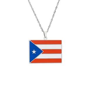 Nahaufnahme des rechteckigen Anhängers mit der Flagge von Puerto Rico und Emaildetails.