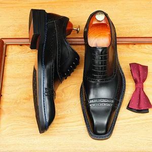Chaussures Oxford en Cuir de Vache Véritable pour Hommes Style Britannique Brogue Bout Carré Bruni Lacets Business Chaussures Habillées