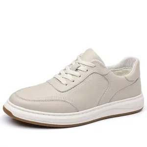 Ανδρικά δερμάτινα sneakers σε υπόλευκο χρώμα με ζεστή επένδυση fleece και χοντρή σόλα