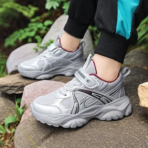 Chaussures de Course pour Garçons en Maille Respirante Baskets Légères à Semelle Souple Avec Fermeture Auto-agrippante Enfants