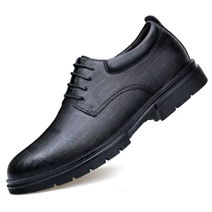 Elegant black men's crocodile pattern elevator dress shoes with 8cm height increase