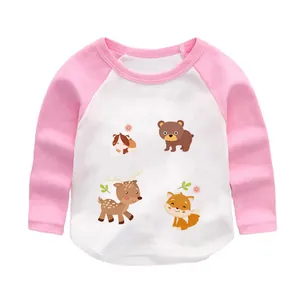 T-shirt bébé à manches longues avec imprimés animaux mignons et manches raglan