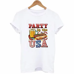 Détail du motif de transfert thermique Party in the USA sur sticker t-shirt blanc.