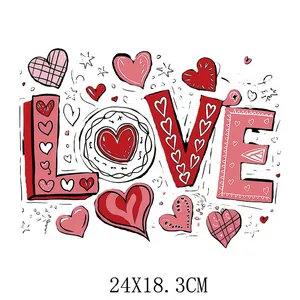 Αυτοκόλλητο θερμομεταφοράς καρδιά LOVE Αγίου Βαλεντίνου για ρούχα, 24x18,3cm