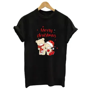 Klassisches schwarzes Weihnachts-T-Shirt mit süßen Teddybären und rotem Aufdruck