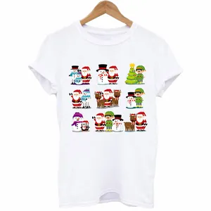 T-shirt blanc avec transfert thermique de personnages de Noël festifs
