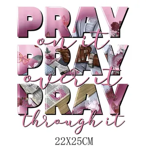 Grand Autocollant de Transfert Thermique Pray on it 22x25cm pour Impression DIY T-shirt