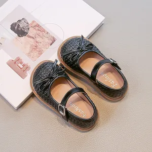 Scarpe Mary Jane nere stile francese per bambina con trama intrecciata e fiocco