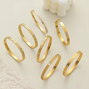 Brazalete de Acero Inoxidable Chapado en Oro Con Strass Para Mujer Patrón de Corazón Estrella Joyería de Moda Con Puño Abierto