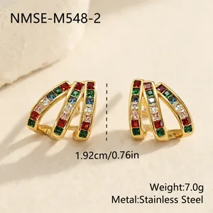 Boucles d'oreilles créoles en acier inoxydable doré avec zircons carrés arc-en-ciel