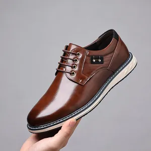 Modische braune Leder-Freizeitschuhe für Herren mit dicken Sohlen für den täglichen Komfort