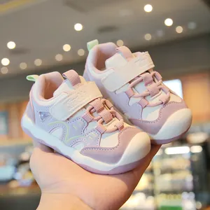 Chaussures de marche pour tout-petits à semelle souple rose et violette