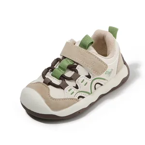 Baskets de marche respirantes beige et vert pour tout-petits avec semelles souples