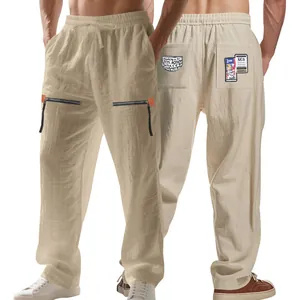 Détails avant et arrière du pantalon décontracté beige en lin pour hommes