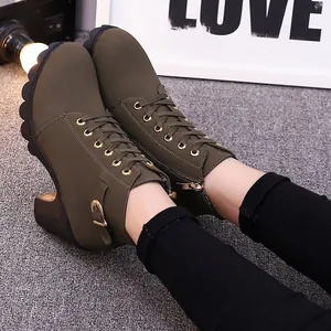 Modische olivgrüne Stiefeletten für Damen mit Blockabsatz, Schnürung und Schnallendetail