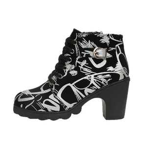 Bottines noires pour femmes avec imprimé graffiti argenté et talon bloc épais