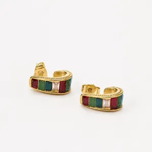 Pendientes vintage de acero dorados con circonitas rectangulares de colores
