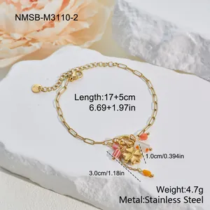 Detailansicht eines vergoldeten Blumenarmbands mit Maßen und Gewichtsinformationen.