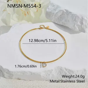 Detailed view of gold-plated stainless steel choker with crystal pendant and measurements
