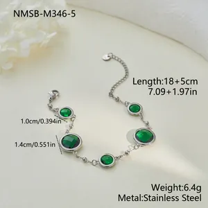 Vista dettagliata del bracciale in acciaio inossidabile verde smeraldo con dimensioni e peso.
