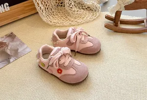 Pink girl's leisure sneakers with floral embroidery and soft soles for spring wear