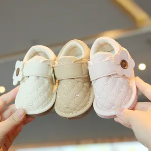 Princess Toddler Girls First Walker Shoes Quilted Faux Leather Squeaky Non-Slip Floral Shoes For Spring Autumn
