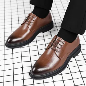 Men's brown leather business dress shoes with pointed toe and height-increasing sole.