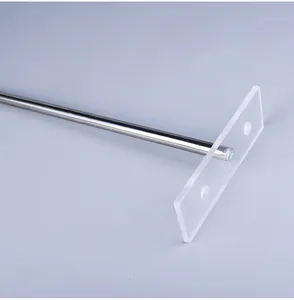 Detailansicht des Edelstahlstabs und der Acrylplatte für Reissack-Vakuumformwerkzeug.