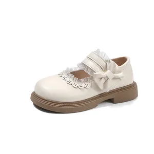 Zapatos Mary Jane Lolita para niña en blanco crema con lazo y encaje