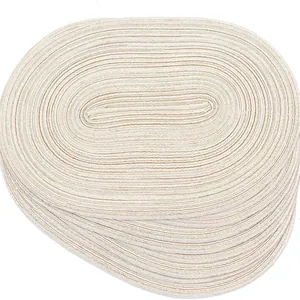 Manteles individuales ovalados trenzados modernos beige para protección térmica.