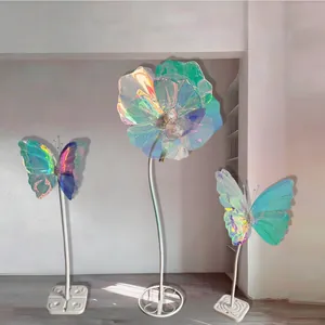 Accessori decorativi a forma di fiori e farfalle laser cangianti per foto ed eventi