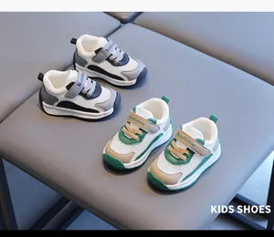 Atmungsaktive Mesh-Lauflernschuhe für Kleinkinder mit praktischem Klettverschluss-Design