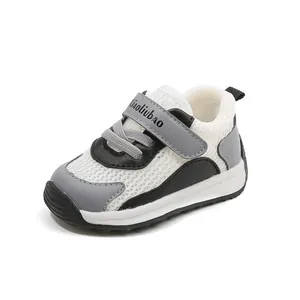Atmungsaktive Mesh-Lauflernschuhe für Kleinkinder mit rutschfester weicher Sohle