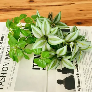 Naturgetreue künstliche Alocasia-Blätter und Grünstrauß für Wohndeko und Fotografie